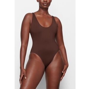 EUC SKIMS Signature Swim Scoop Neck One Piece Cocoa S